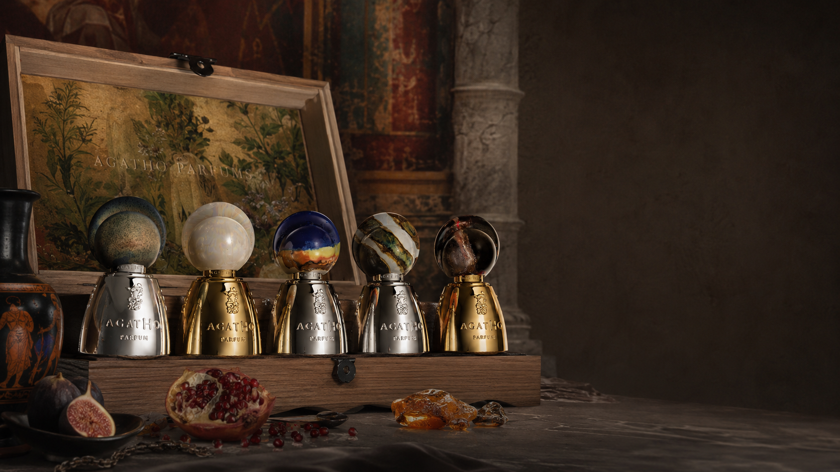 Agatho Parfums — luksusowe flakony w drewnianej skrzyni